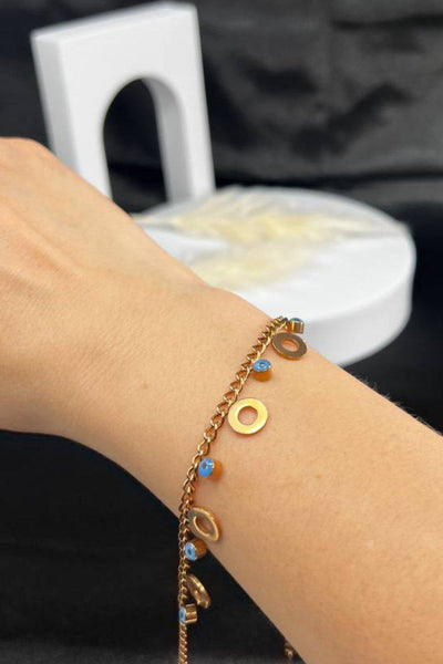 Claris’s Gold Bracelet