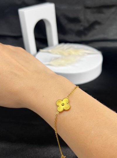 Single Flower gold Bracelet