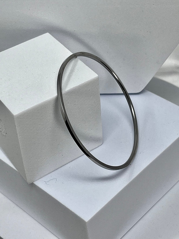 Amara Silver bangle